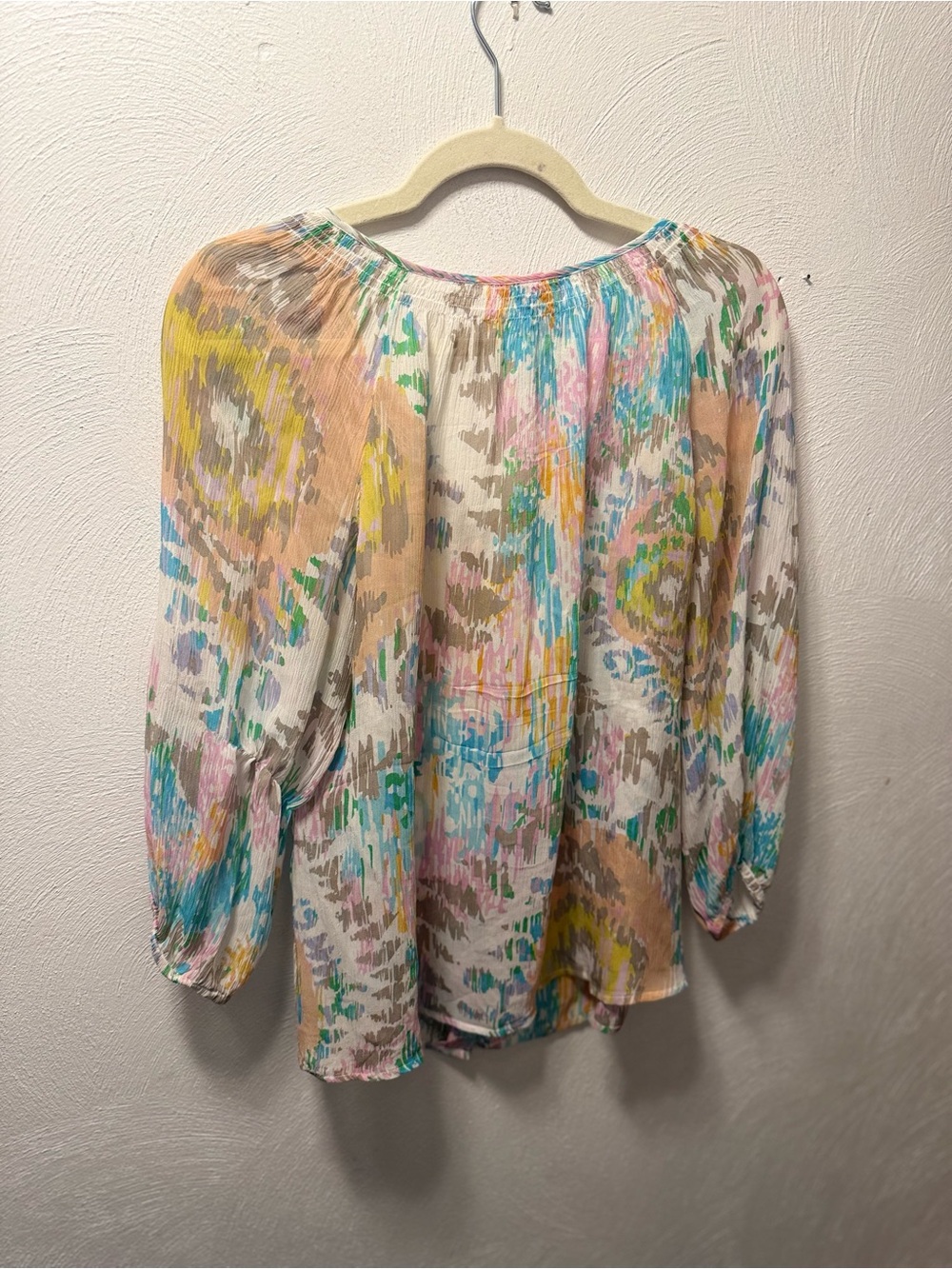 Sundance 100% Silk Blue Pink Peach Sheer Abstract Watercolor Boho Blouse Size M - Picture 3 of 6